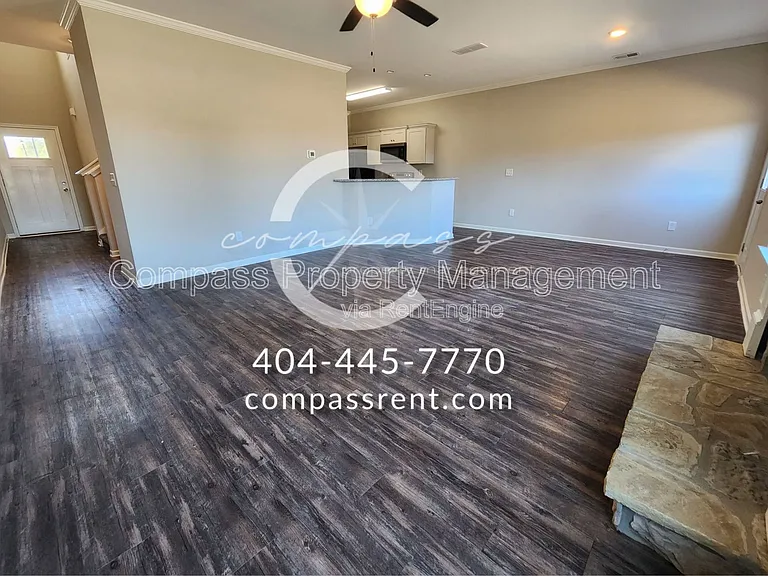 105 Squarewood Ln — Photo 5