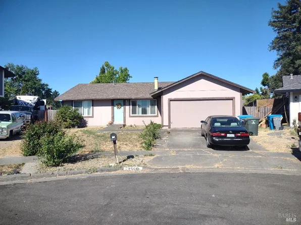 2520 W Joseph Court, Santa Rosa, CA 95407