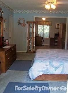 MASTER BEDROOM
						:
						Huge 284 sq ft. master w/walk in closet, sitting area, master bath w/jetted tub