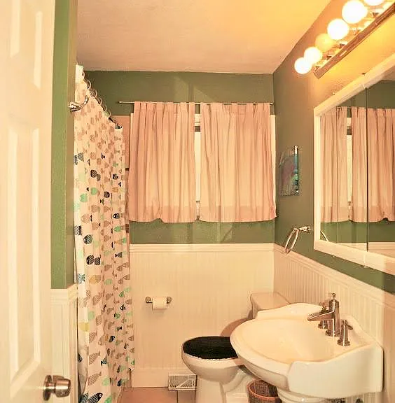 424 S Loomis Ave — Photo 10