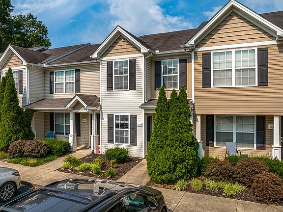 3rd image of 1309 Vermont Ct