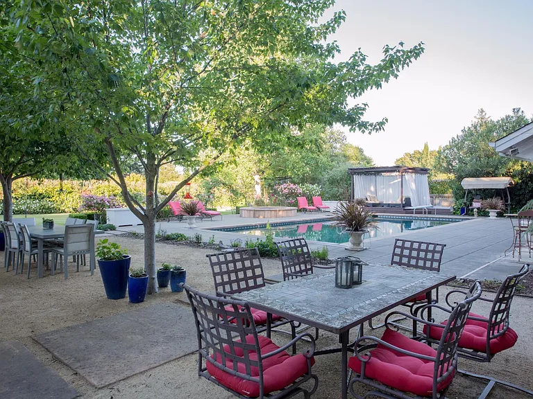 1765 Zinfandel Ln — Photo 35