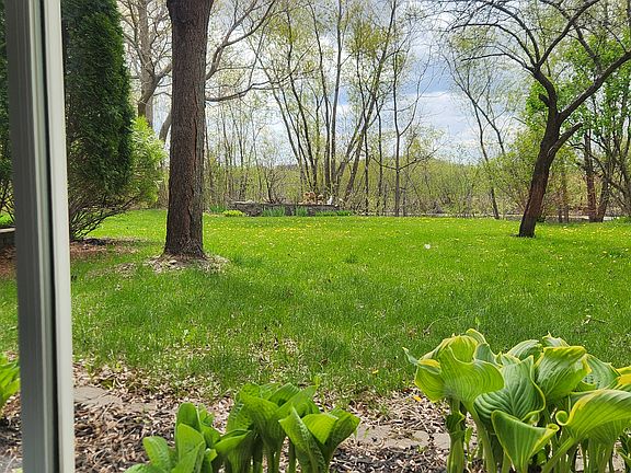 3rd image of 1882 Clover Meadow Dr