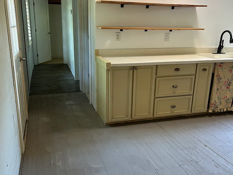 4521 Water St — Photo 4