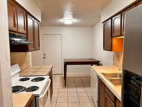5th image of 3109 Daytona Dr