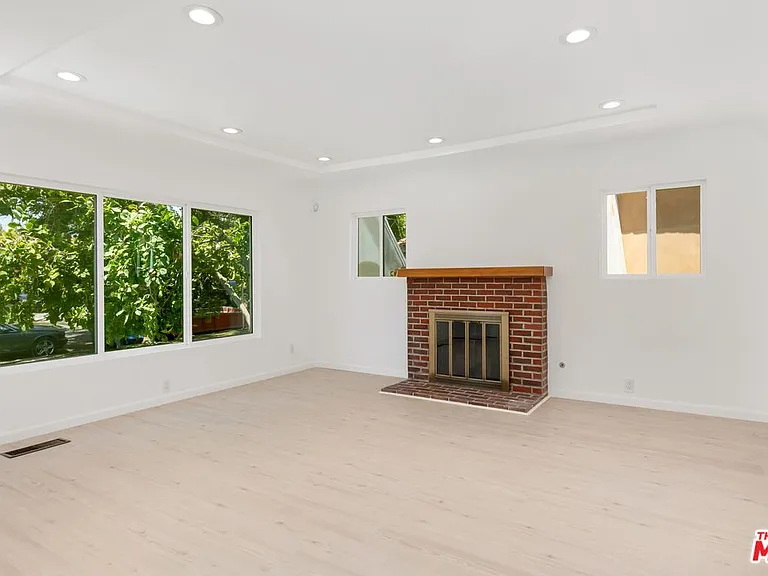 2316 Selby Ave — Photo 7