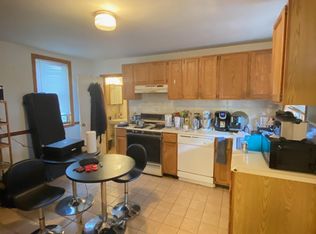 217 Beacon St #1A, Somerville, MA 02143