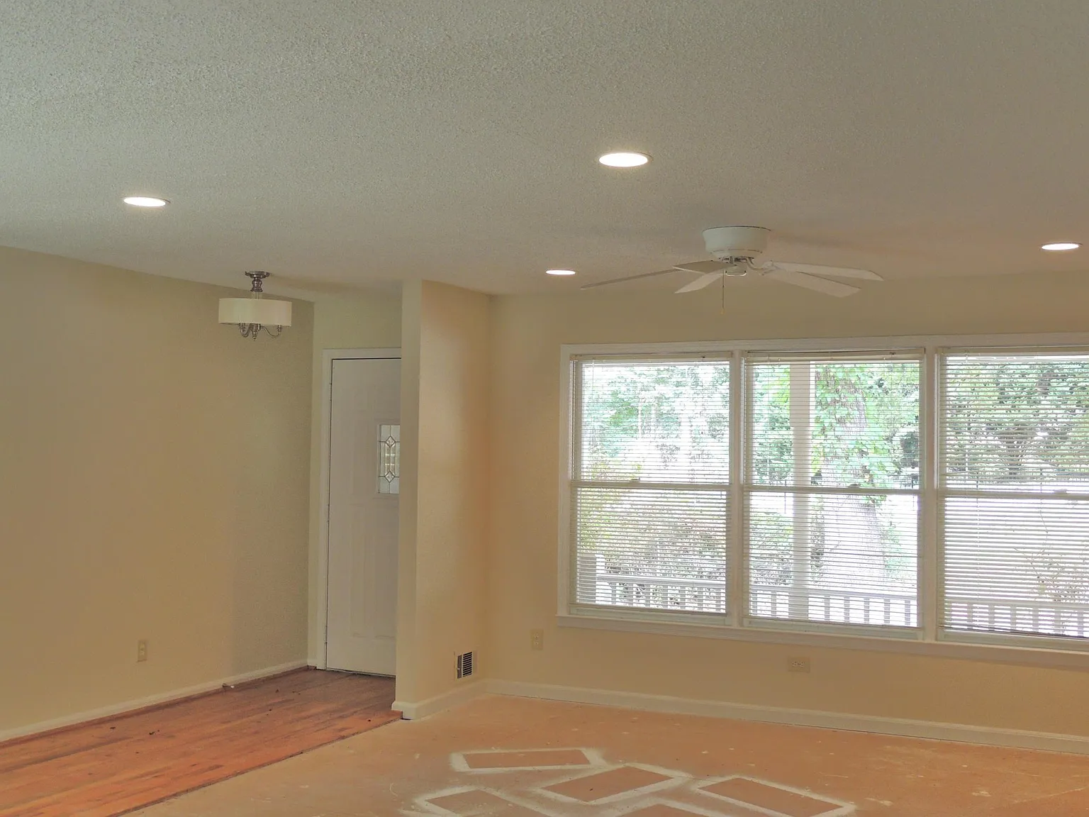 3 bed, 1568 sqft, $2,600 — Photo 3