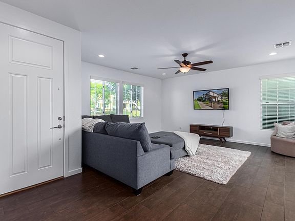 2nd image of 2650 S Valle Verde