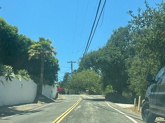 3rd image of 2015 Corral Canyon Rd