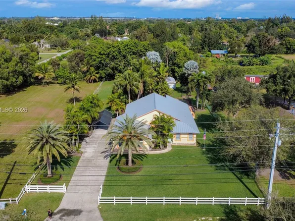 14481 SW 20th St, Davie, FL 33325