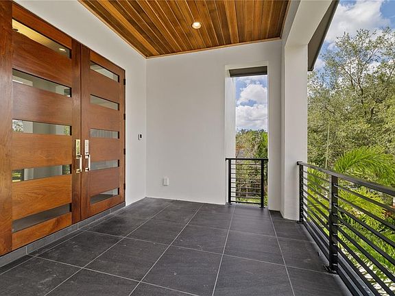3rd image of 4902 W SAN NICHOLAS STREET