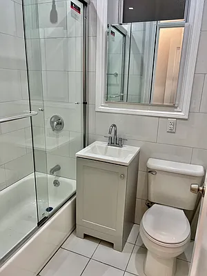 Rented by Bank Neary | media 76