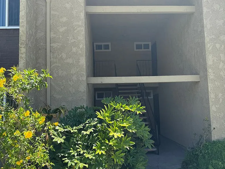 11170 Poplar St — Photo 2