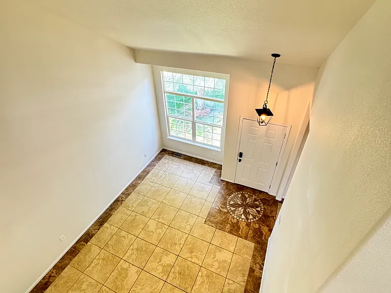 5703 S Yakima Way — Photo 5
