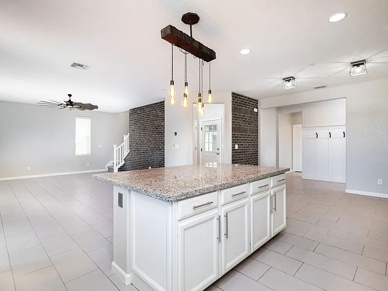 9733 Tribeca Dr — Photo 3