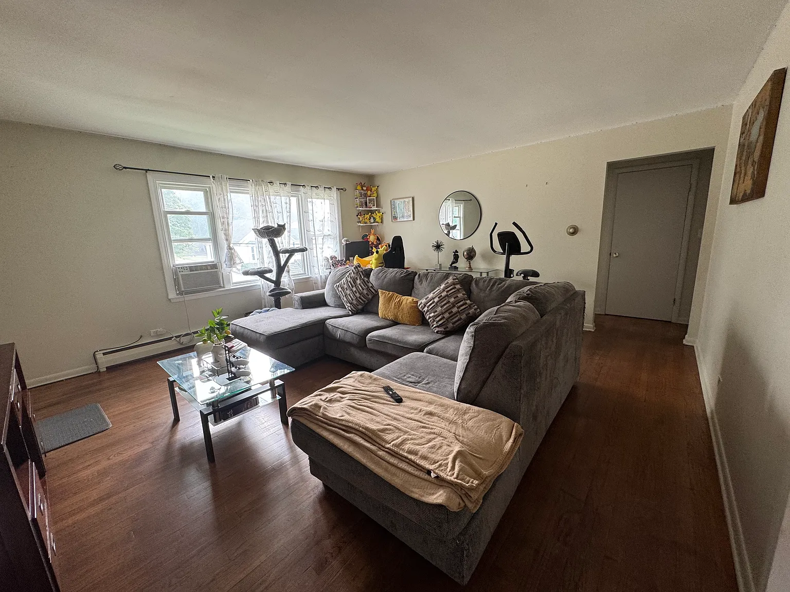 2 bed, 900 sqft, $1,800 — Photo 4