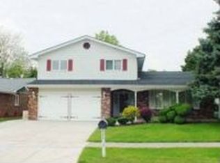 18412 Carriage Ln, Lansing, IL 60438