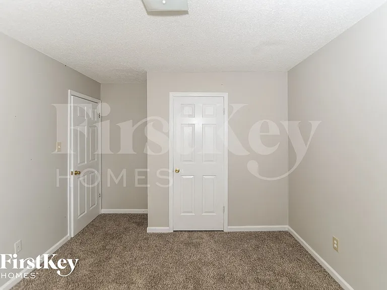 3083 Dumbeath Rd — Photo 11