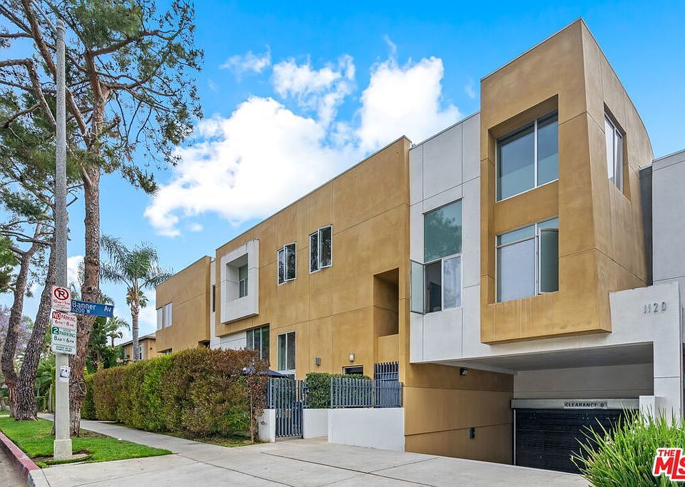 1st image of 1120 N El Centro Avenue #3