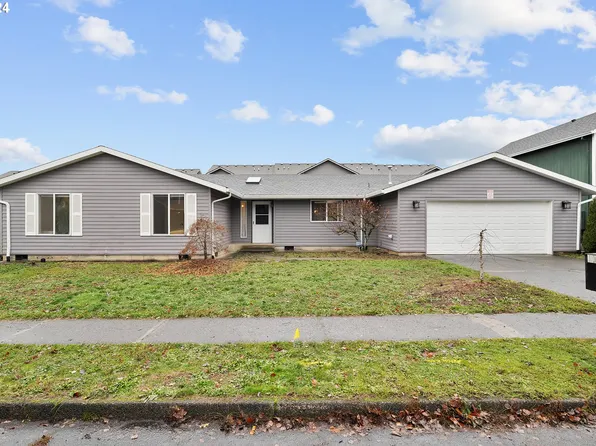 18095 Bluff Rd, Sandy, OR 97055