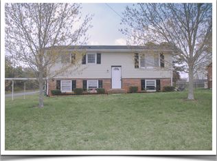 1405 3rd St SW, Hickory, NC 28602