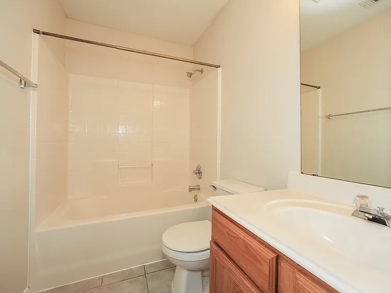 773 Silverbrook Dr — Photo 13