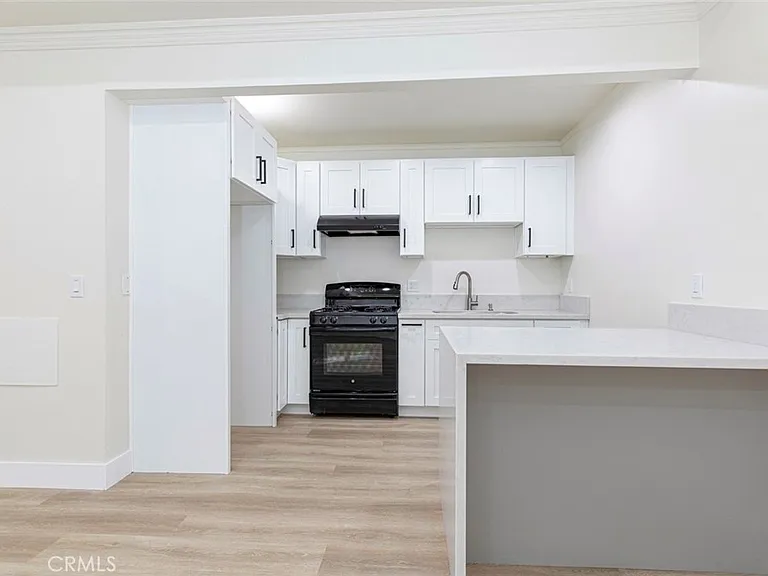 14319 Tiara St #2 — Photo 7