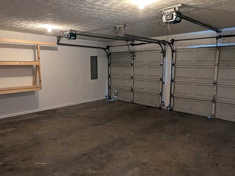 116 Paxton Ct — Photo 39