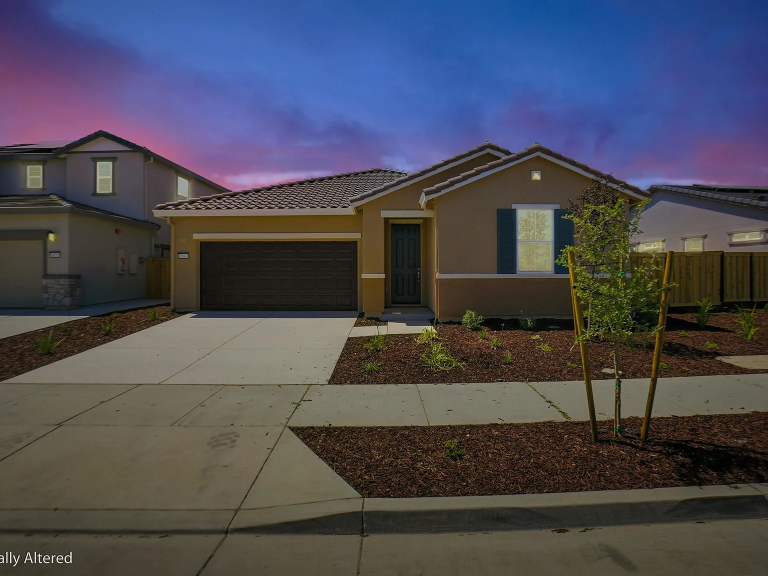 4 bed, 1603 sqft, $2,950 — Photo 2