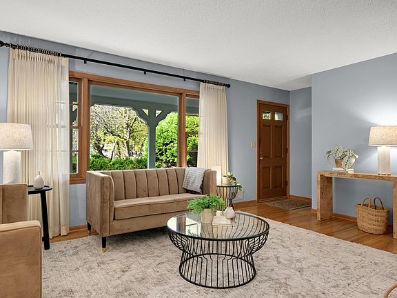 3rd image of 300 Kenmar Cir