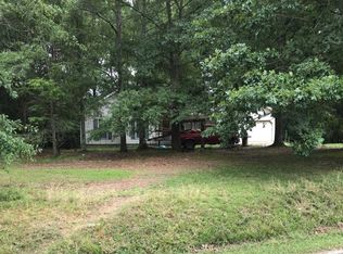 2040 Honeysuckle Ln, Temple, GA 30179