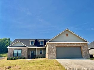 806 E Harlan Dr, Tahlequah, OK 74464