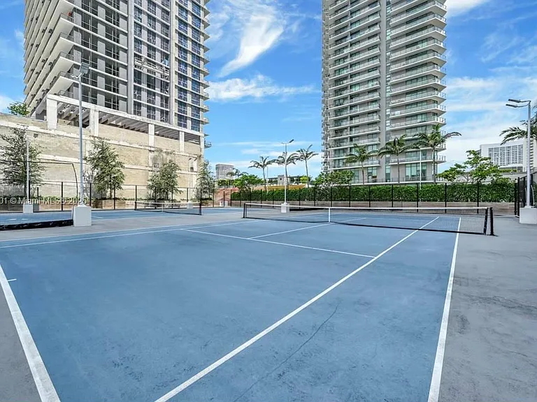 480 NE 31st St #Penthouse 5002 — Photo 21