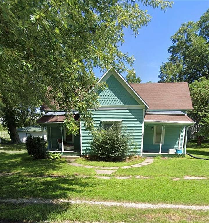 602 Main St, Garden City, MO 64747 Zillow