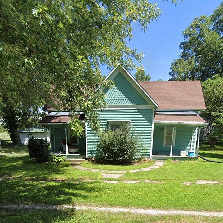 602 Main St, Garden City, MO 64747 Zillow