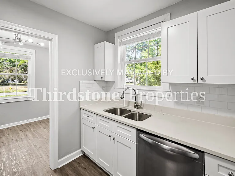 5204 Astral St — Photo 15
