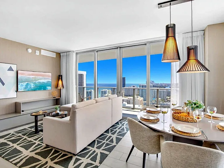4010 S Ocean Dr #ID1227209P — Photo 2