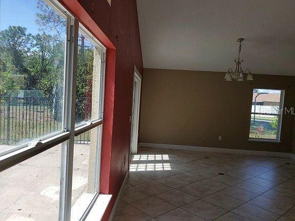 5th image of 3174 Santa Cruz Dr