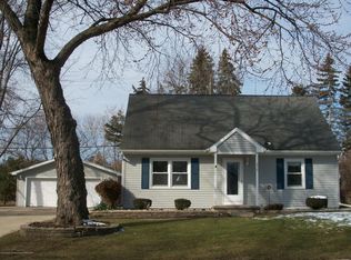 215 Iris Ave, Lansing, MI