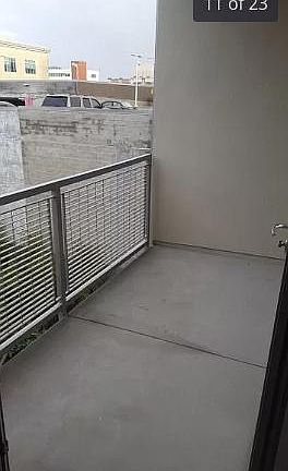 5th image of 2655 Bush St APT 428