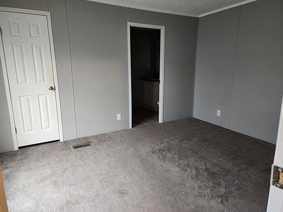 4th image of 139 Southshore Dr #32