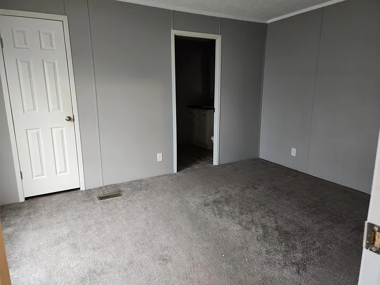 139 Southshore Dr #32 — Photo 4