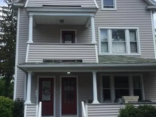 132 S Highland St, West Hartford, CT 06119