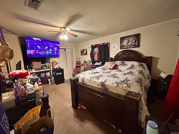 5th image of 3601 Foster St