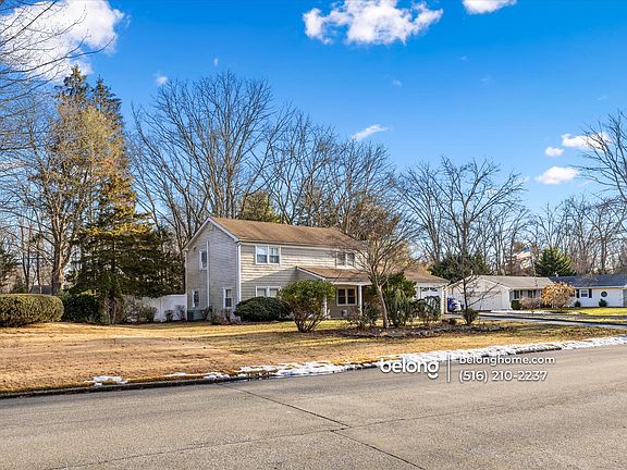 3rd image of 68 Sycamore Cir