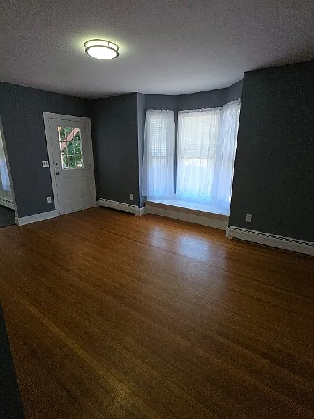 4 bed, $2,600 — Photo 4