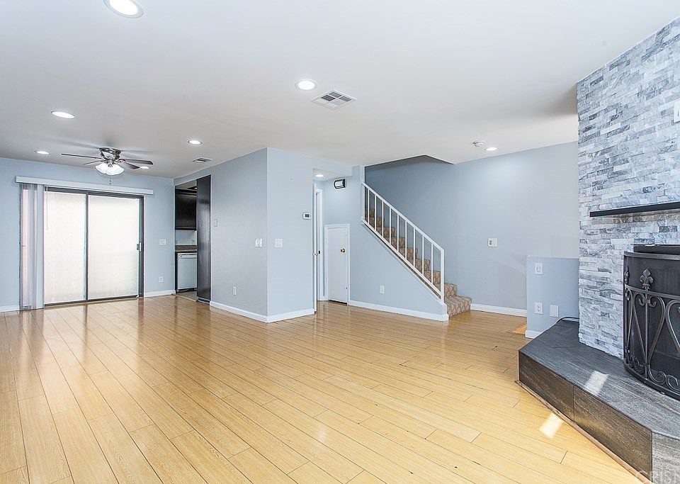 1st image of 8419 Orion Ave Unit 10