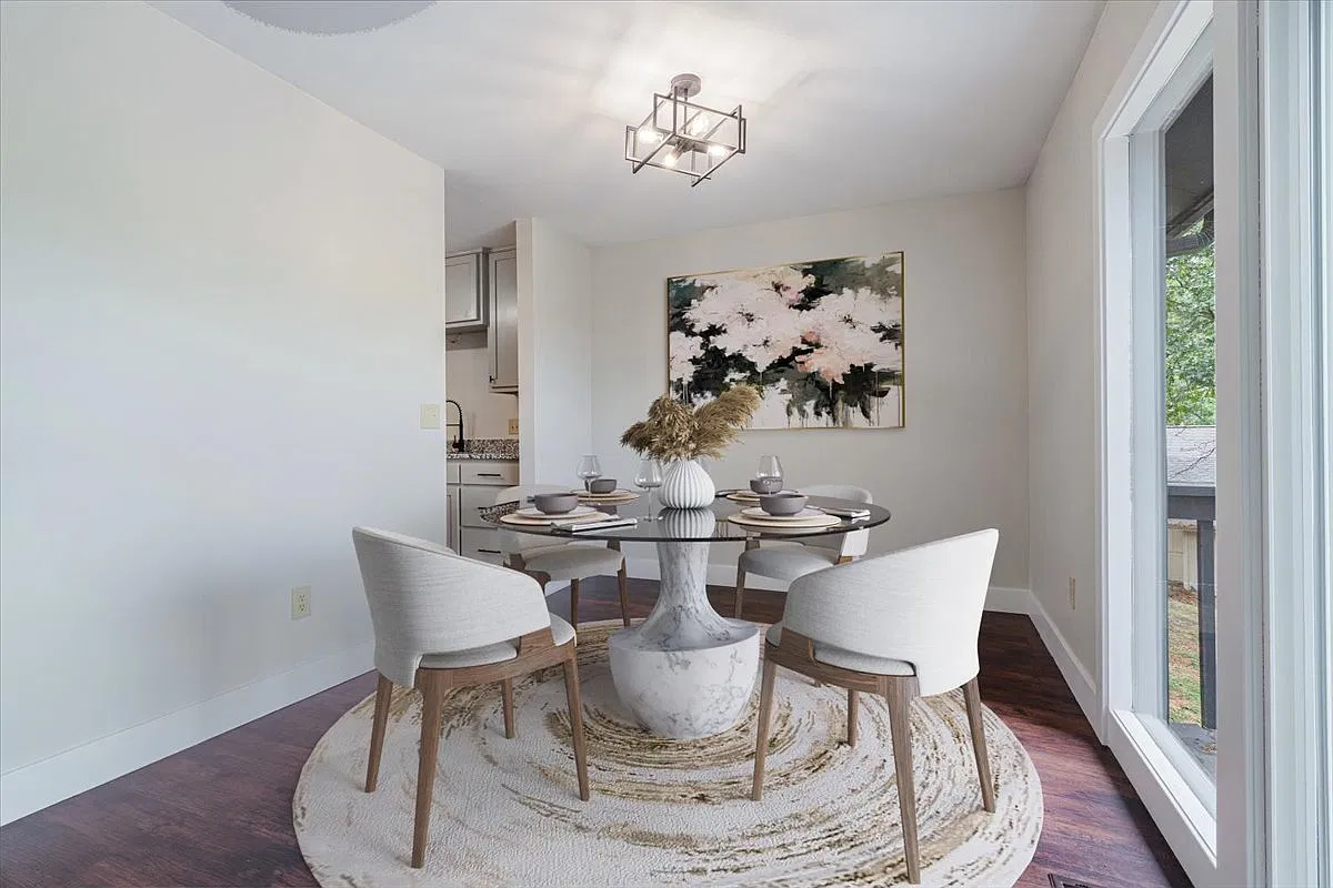 4 bed, 1926 sqft, $2,075 — Photo 3