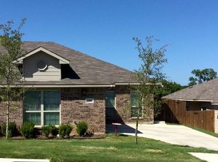 1006 Newcastle Dr, Weatherford, TX 76086